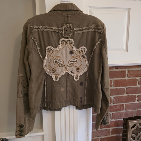 Embroidered Olive Green Women's Jacket - Picture 2 of 4